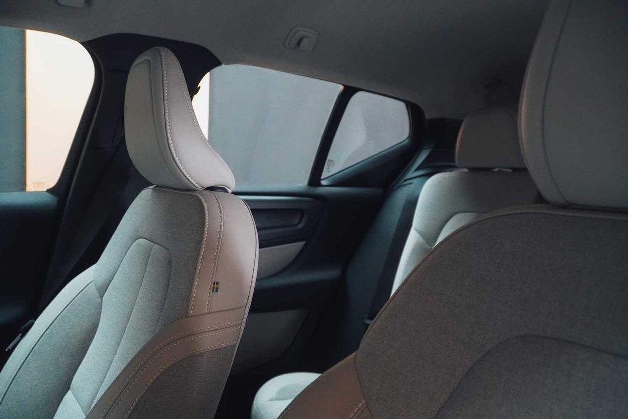 Volvo XC40 2.0 T4 AWD Momentum Auto  - Foto 12