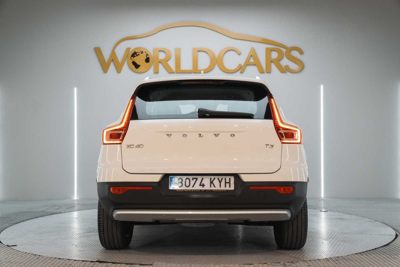 Volvo XC40 2.0 T4 AWD Momentum Auto  - Foto 7