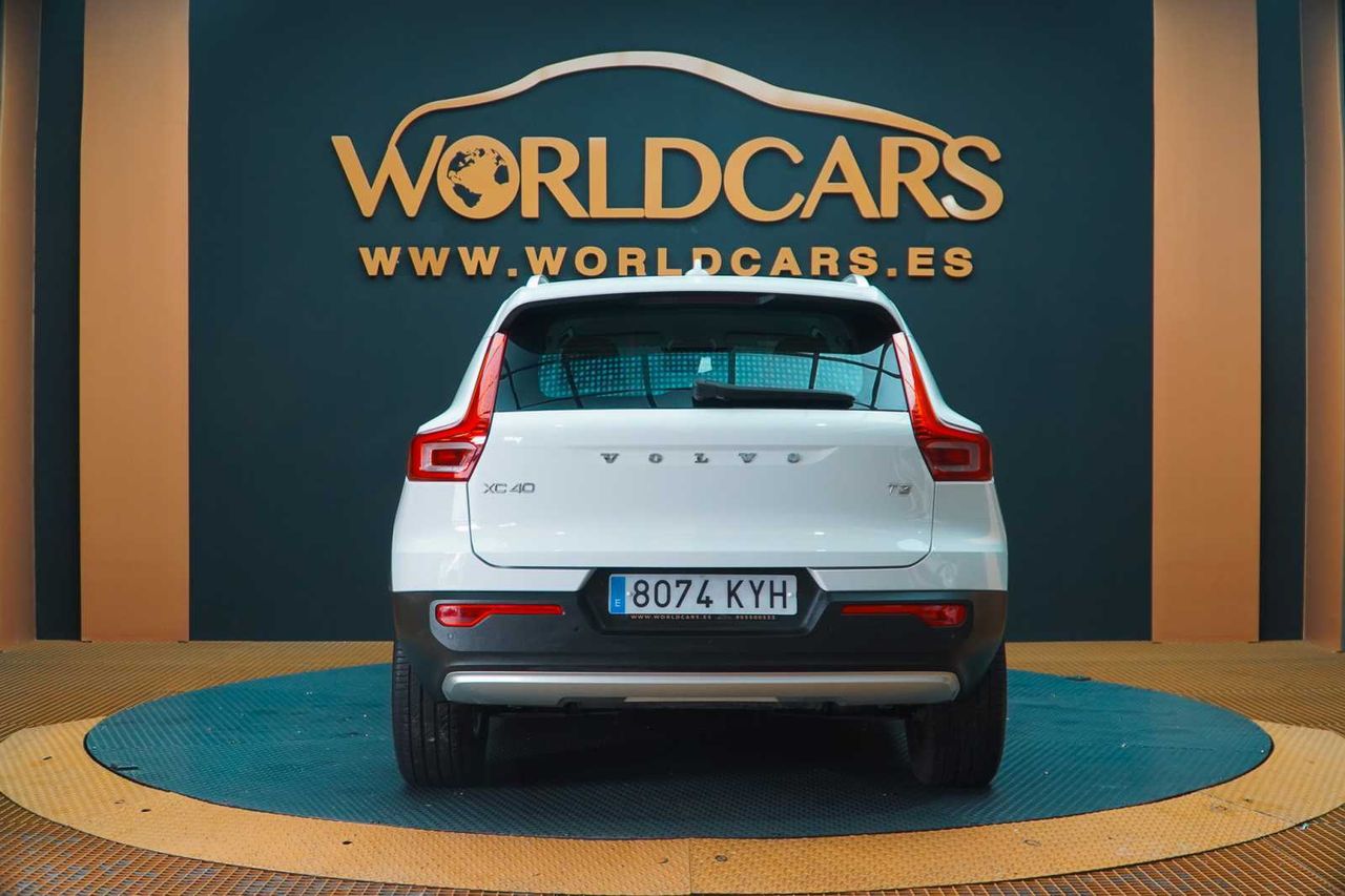 Volvo XC40 2.0 T4 AWD Momentum Auto  - Foto 5