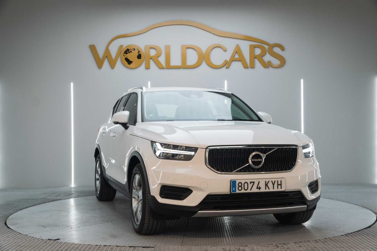 Volvo XC40 2.0 T4 AWD Momentum Auto  - Foto 4