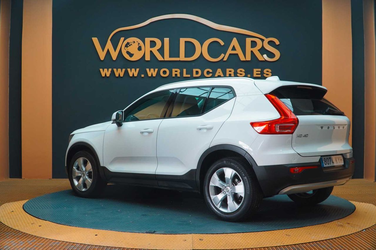 Volvo XC40 2.0 T4 AWD Momentum Auto  - Foto 7
