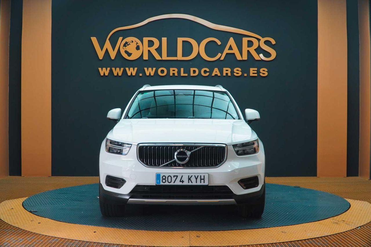 Volvo XC40 2.0 T4 AWD Momentum Auto  - Foto 3