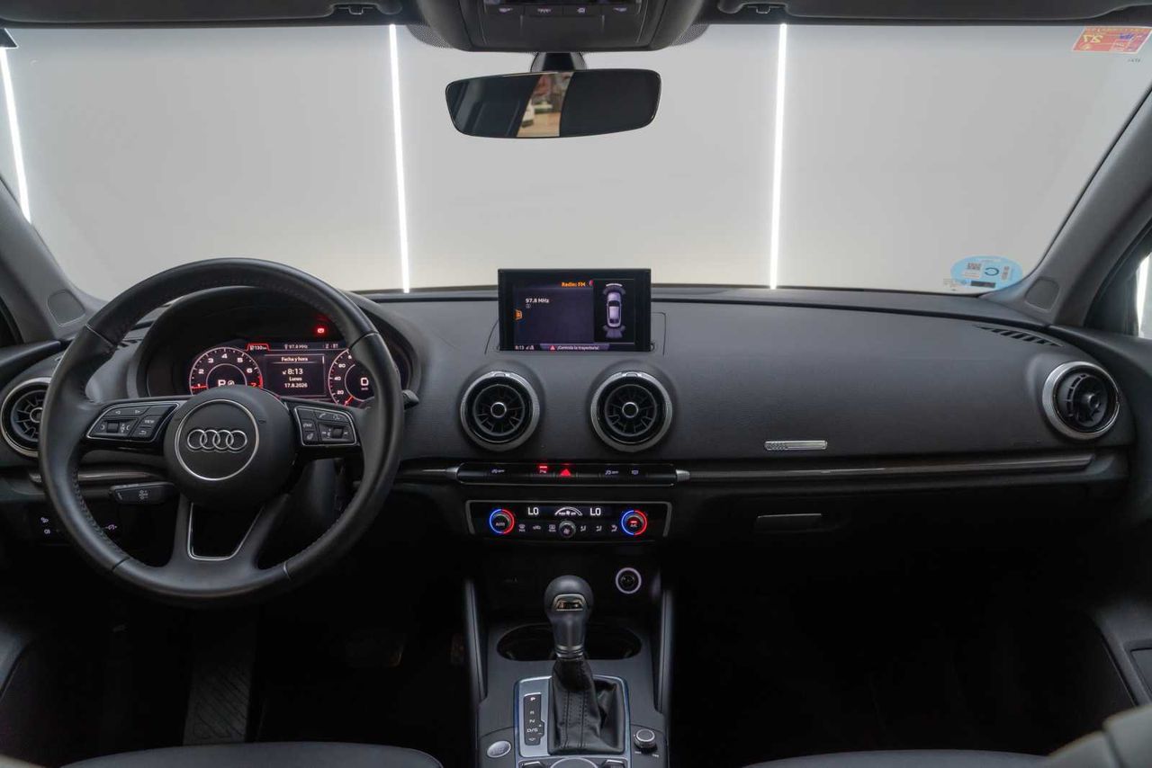 Audi A3 Sedan Design 35 TFSI 110kW S tronic  - Foto 22