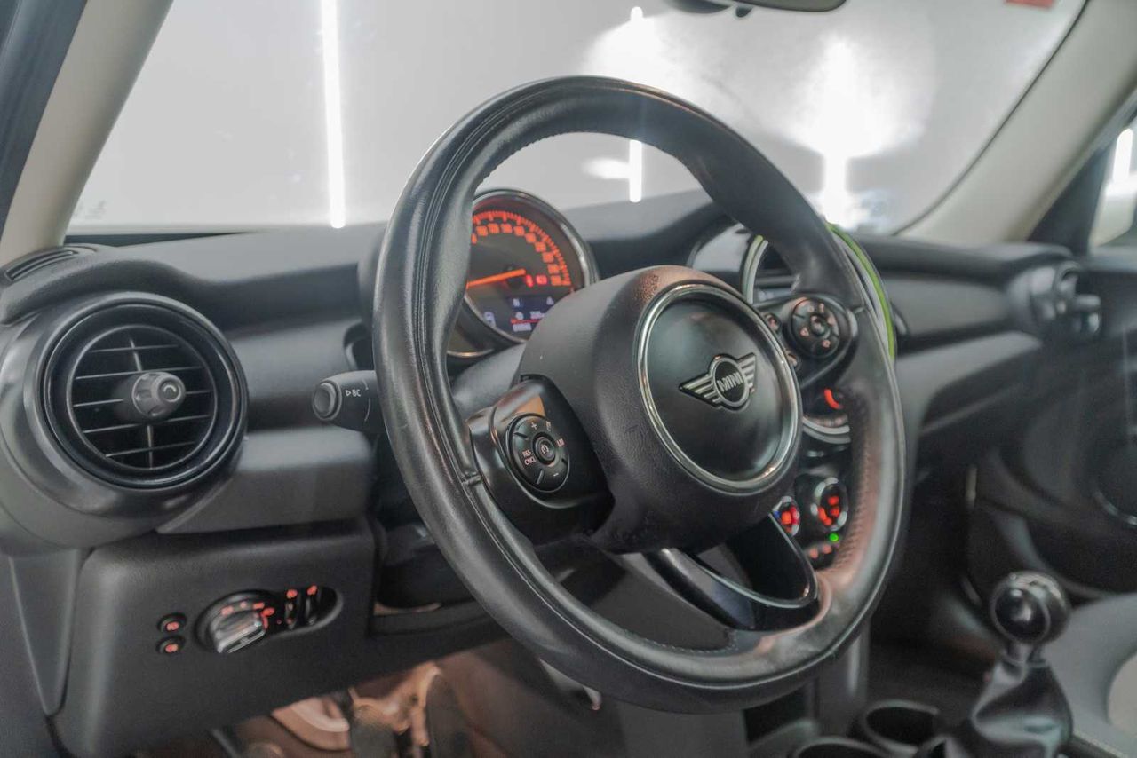 MINI Cooper ONE 5 PUERTAS  - Foto 14