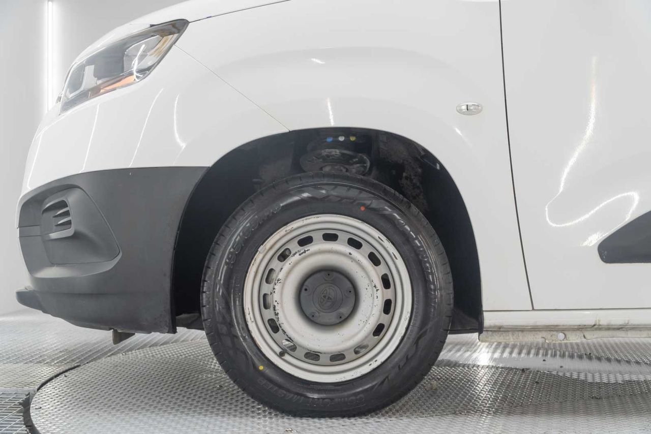 Toyota Proace City  1.5d 100 cv gx media 650 kg - Foto 21