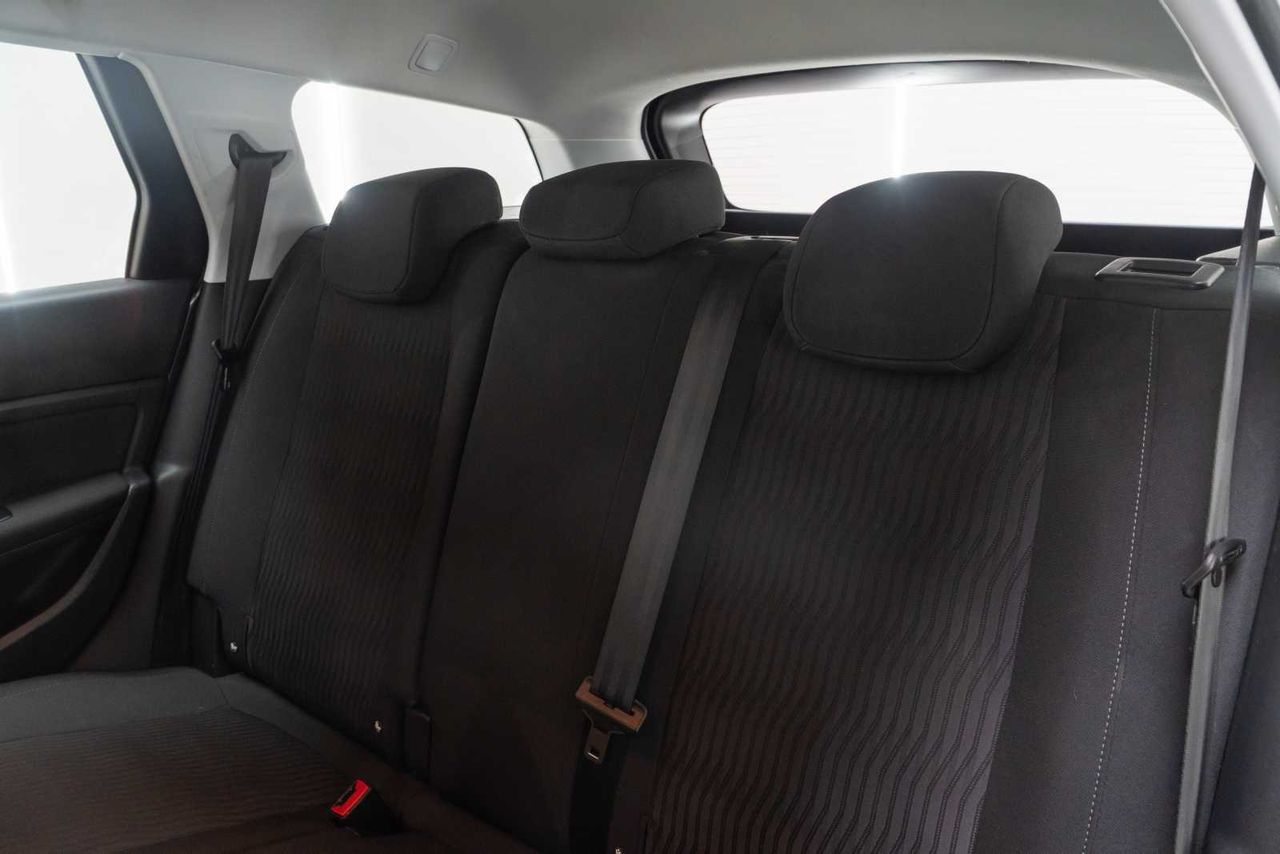 Peugeot 308 SW Access 1.6 BlueHDI 73KW (100CV) - Foto 18