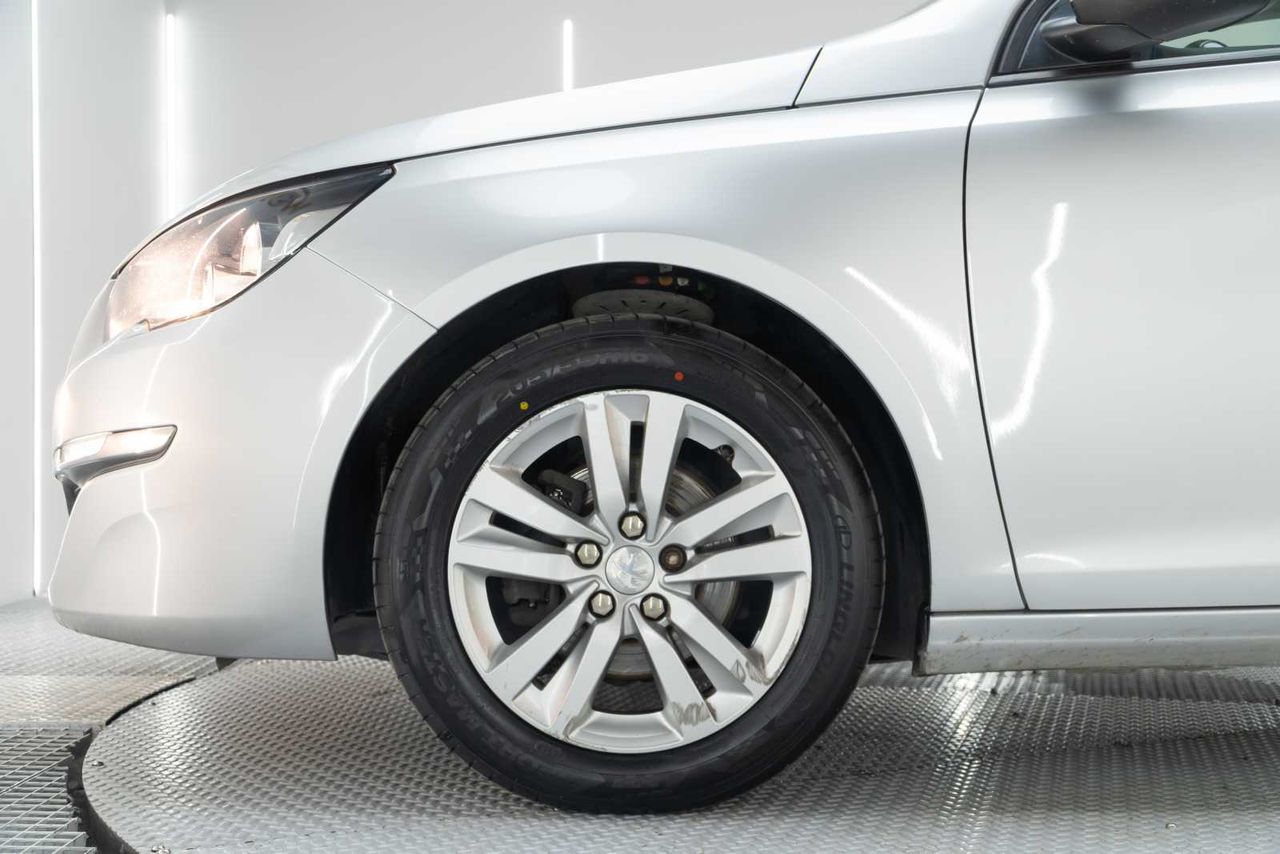 Peugeot 308 SW Access 1.6 BlueHDI 73KW (100CV) - Foto 23