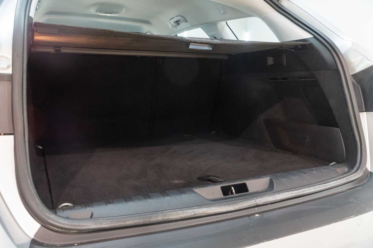 Peugeot 308 SW Access 1.6 BlueHDI 73KW (100CV) - Foto 11