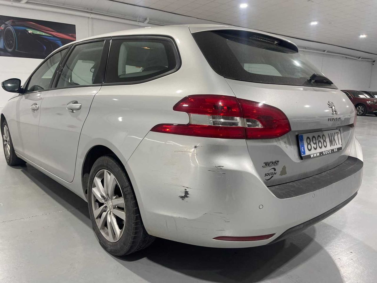 Peugeot 308 SW Access 1.6 BlueHDI 73KW (100CV) - Foto 8