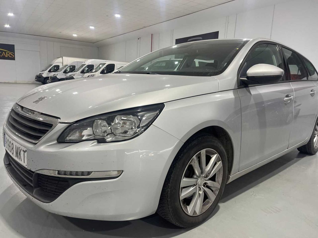 Peugeot 308 SW Access 1.6 BlueHDI 73KW (100CV) - Foto 6