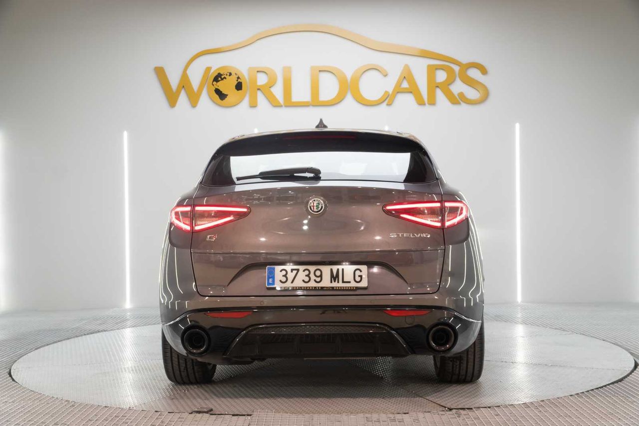 Alfa Romeo Stelvio 2.2 Diésel 154kW (210CV) Veloce Q4 - Foto 7