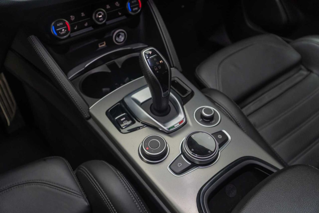 Alfa Romeo Stelvio 2.2 Diésel 154kW (210CV) Veloce Q4 - Foto 16