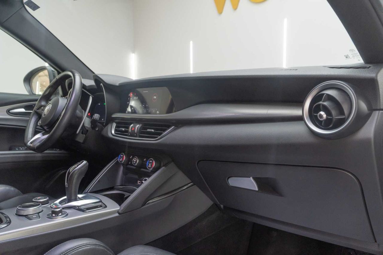 Alfa Romeo Stelvio 2.2 Diésel 154kW (210CV) Veloce Q4 - Foto 24