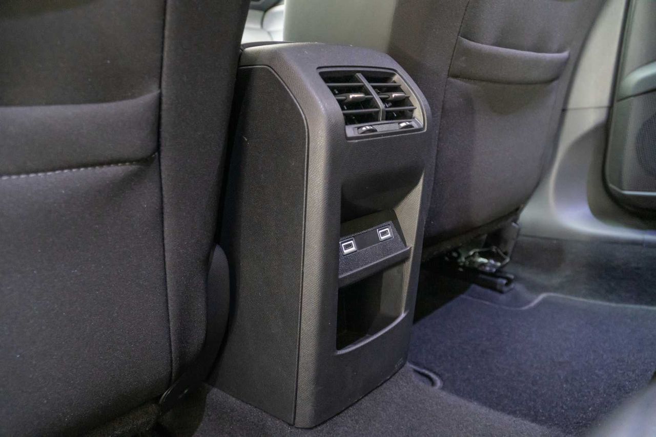 Peugeot 408 408 Allure HYBRID 145 eDCS6  - Foto 19