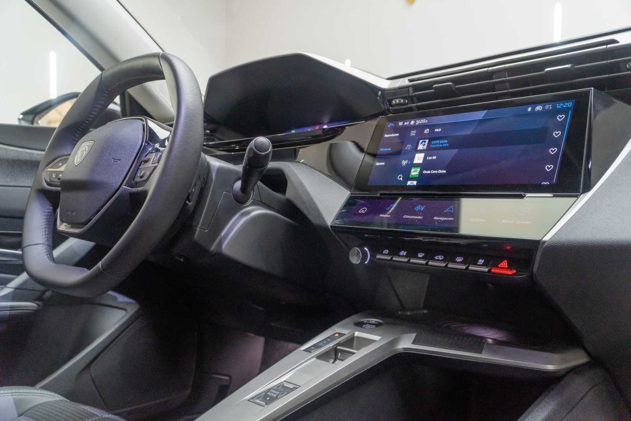 Peugeot 408 408 Allure HYBRID 145 eDCS6  - Foto 21