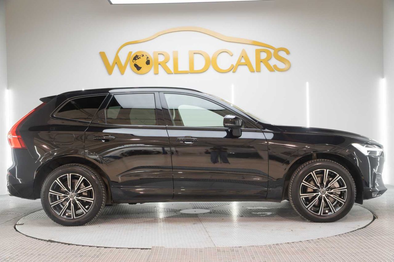 Volvo XC60 2.0 D4 AWD R-Design B Auto  - Foto 5