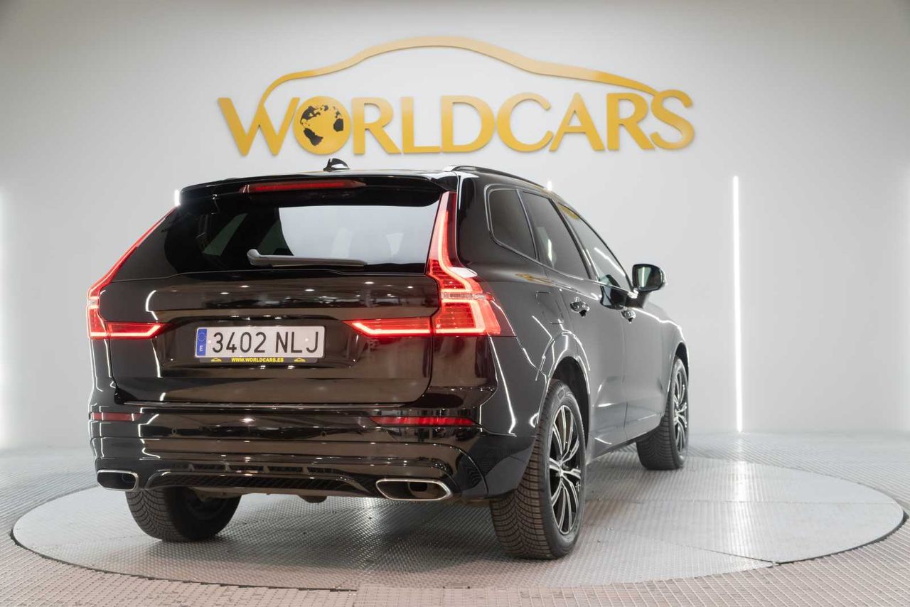 Volvo XC60 2.0 D4 AWD R-Design B Auto  - Foto 6