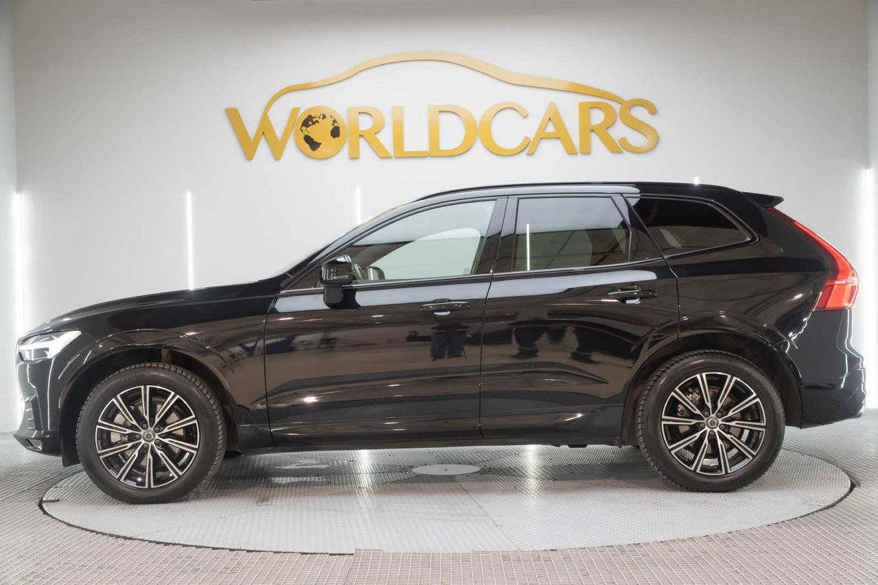 Volvo XC60 2.0 D4 AWD R-Design B Auto  - Foto 9