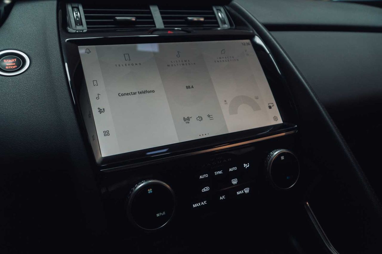 Jaguar E-Pace 2.0D 120kW 4WD Auto  - Foto 24