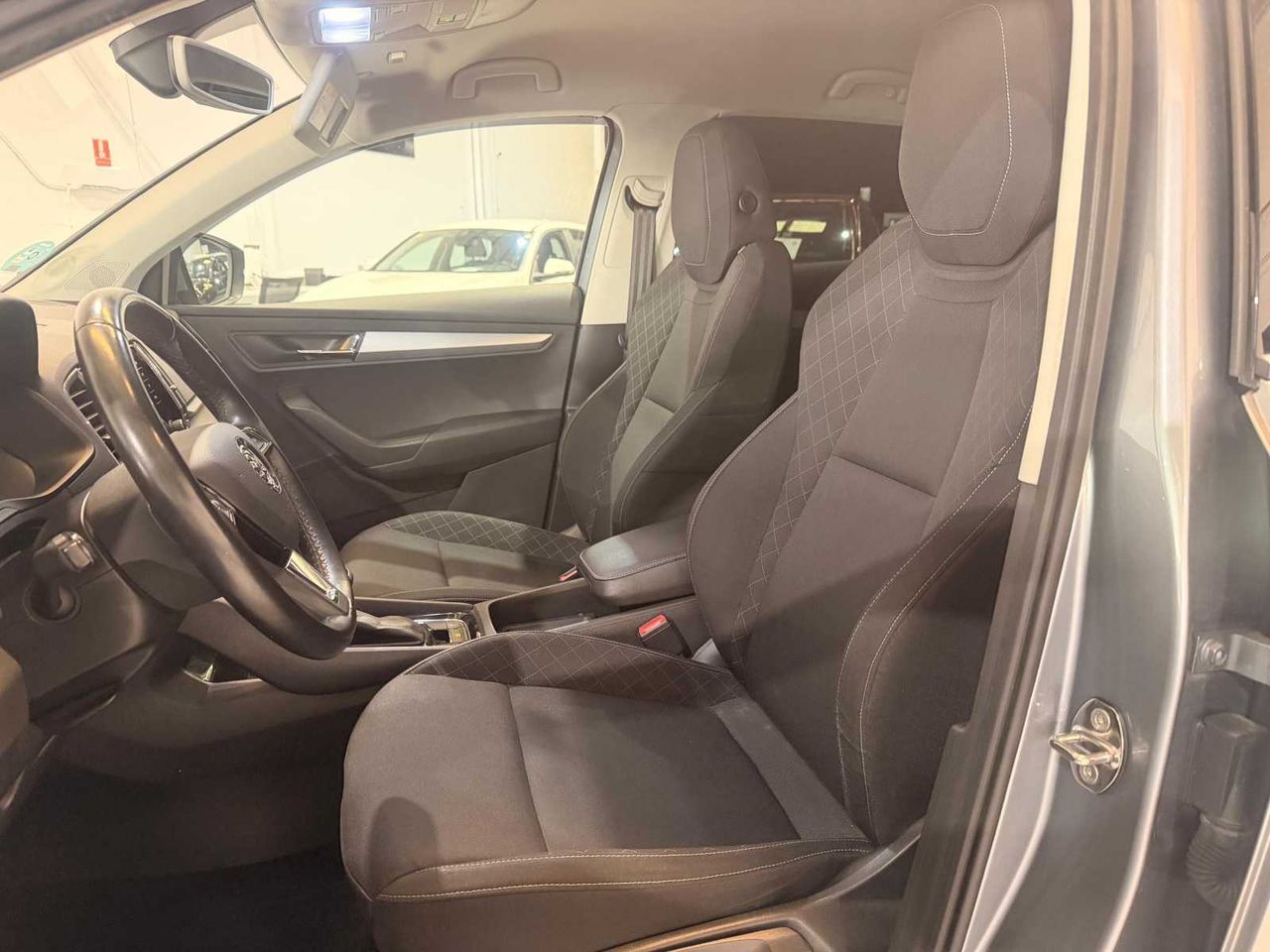 Skoda Karoq 1.5 TSI 110kW (155CV) ACT Ambition - Foto 12
