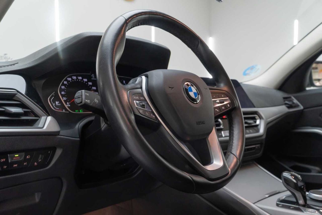 BMW Serie 3 318d Auto.  - Foto 12
