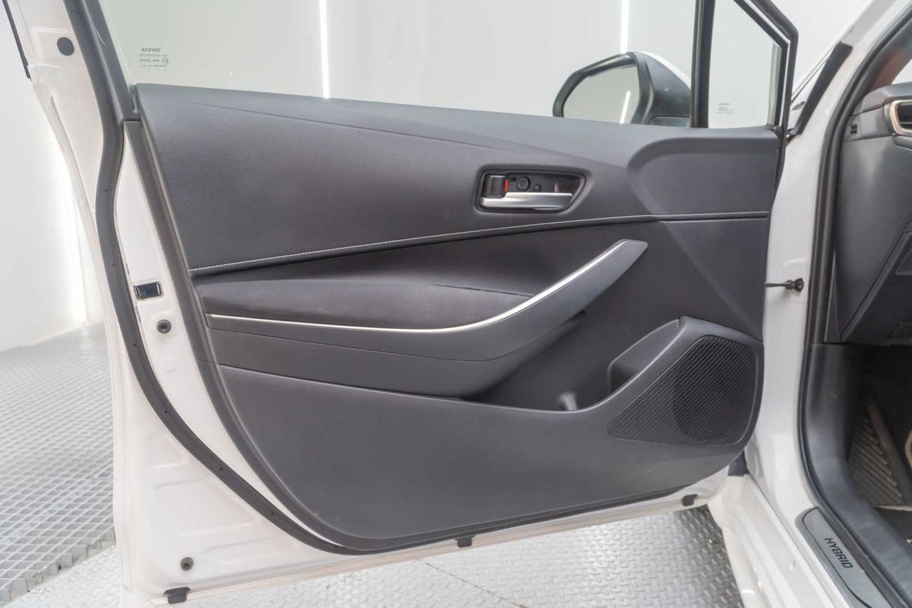 Toyota Corolla 1.8 125H ACTIVE TECH E-CVT SEDAN  - Foto 17
