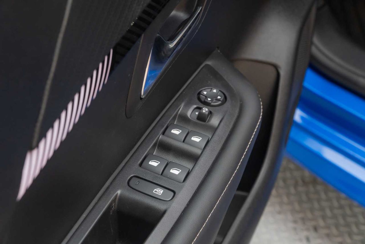 Peugeot 208 Allure Puretech 100  - Foto 16
