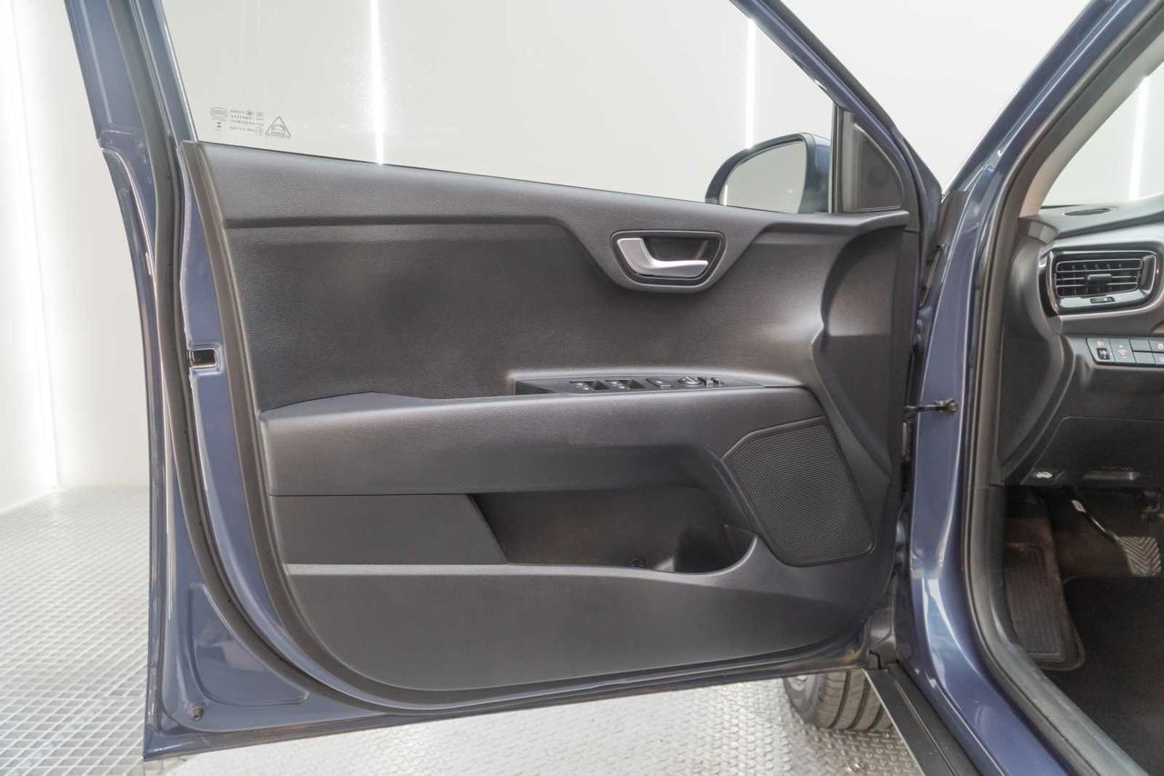 Kia Stonic 1.6 CRDi VGT 81kW (110CV) Drive Eco-Dyn  - Foto 17