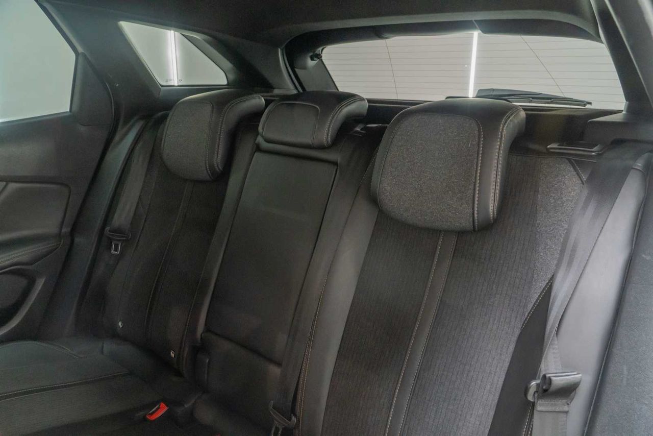 Peugeot 3008 1.5L BlueHDi 96kW (130CV) S&S GT Line  - Foto 19