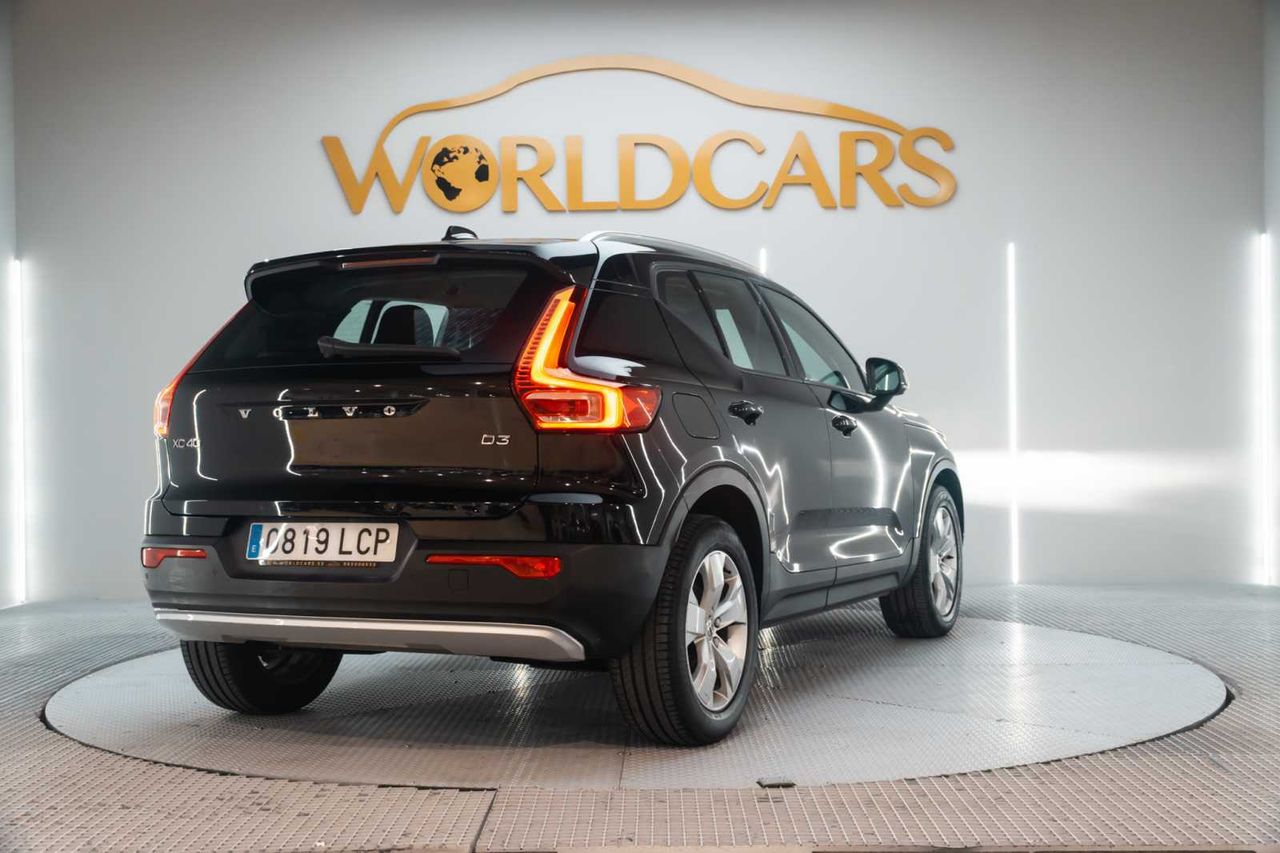 Volvo XC40 2.0 D3 AWD Momentum Auto  - Foto 6