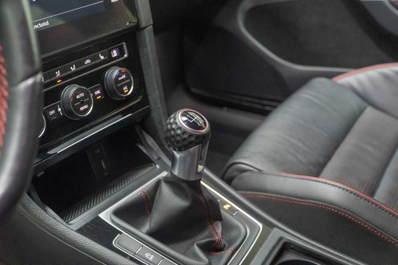 Volkswagen Golf   gti  - Foto 15