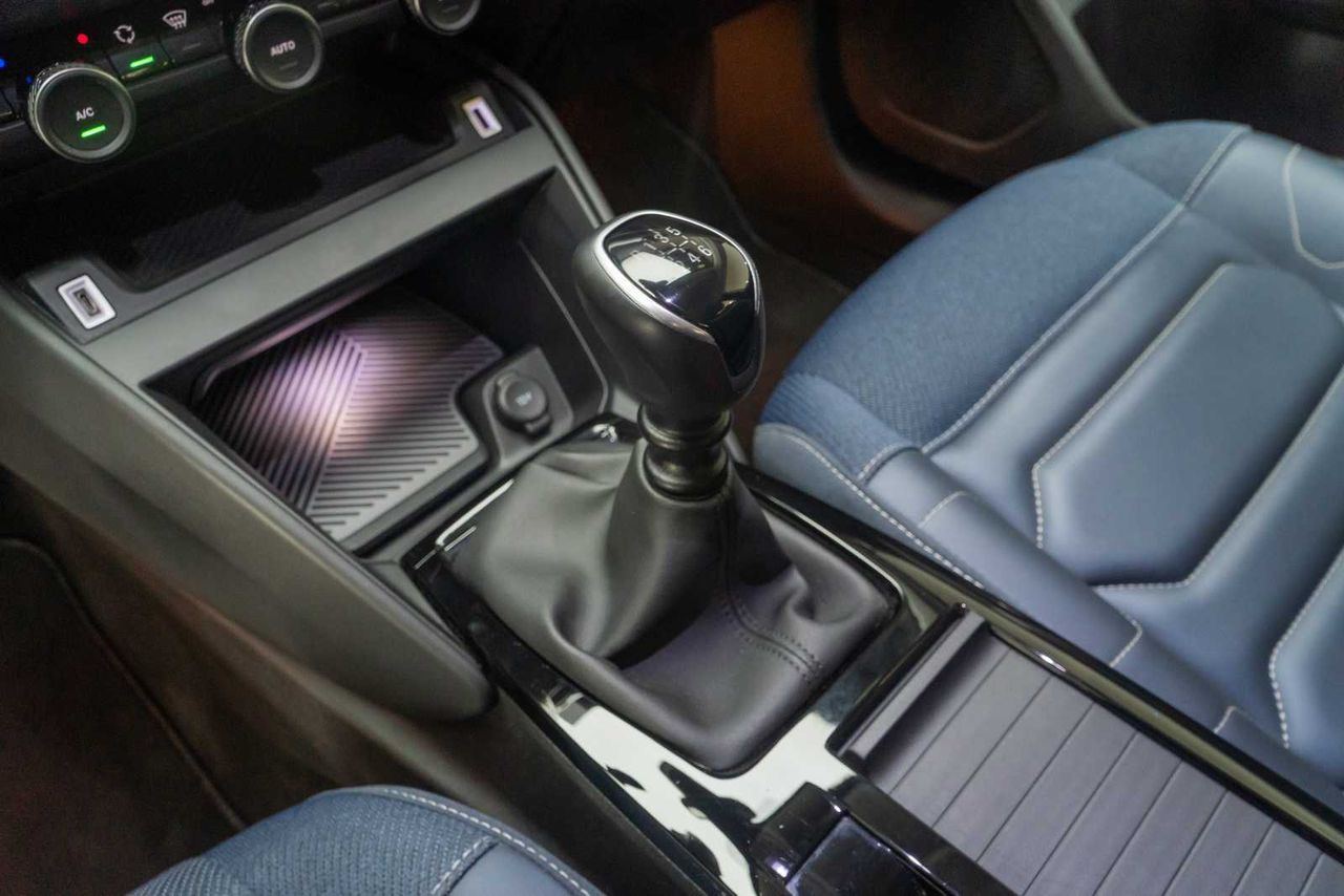Citroën C4 PureTech 130 S&S 6v Feel Pack  - Foto 16
