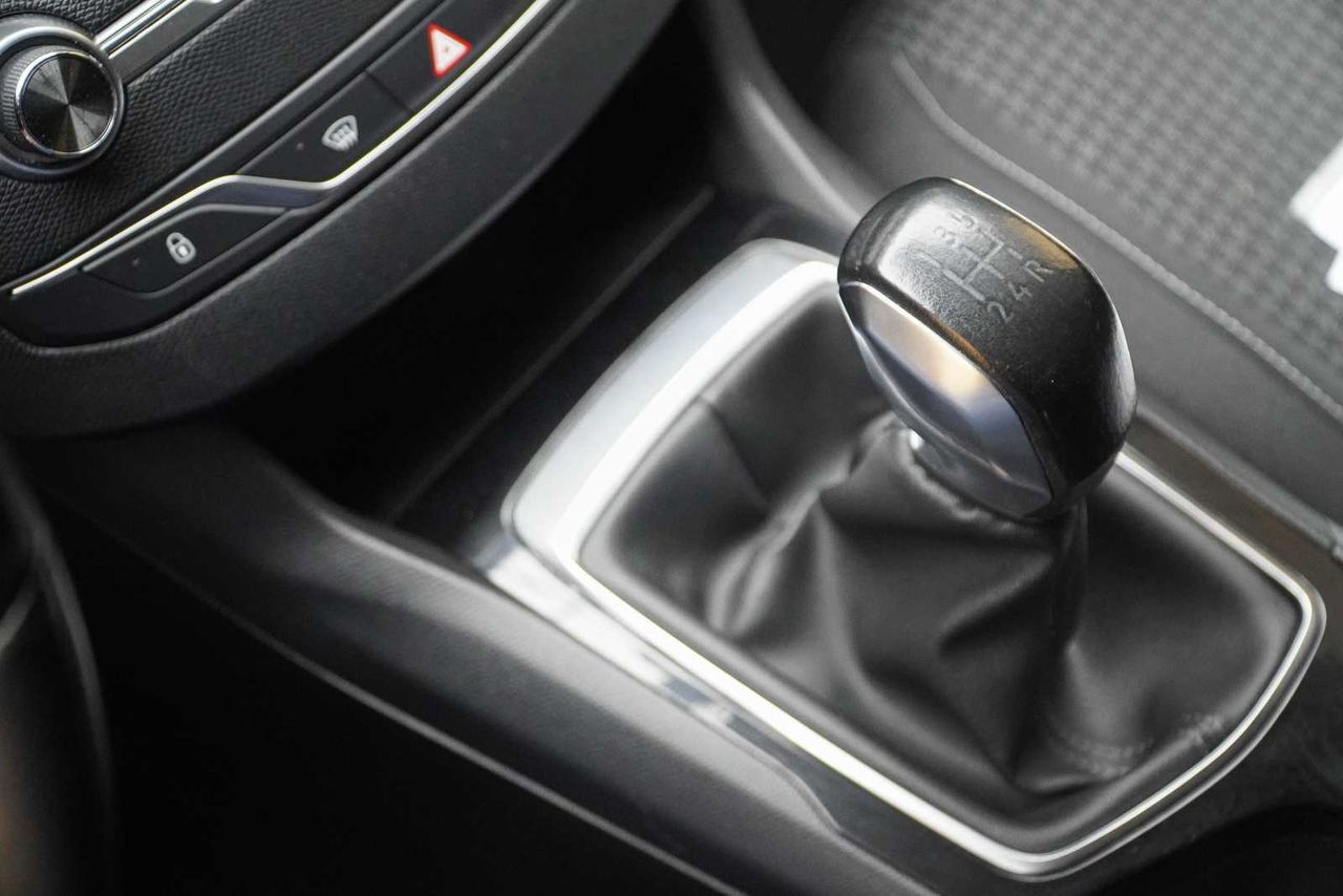 Peugeot 308 5p Business Line BlueHDi 73KW (100CV)  - Foto 9