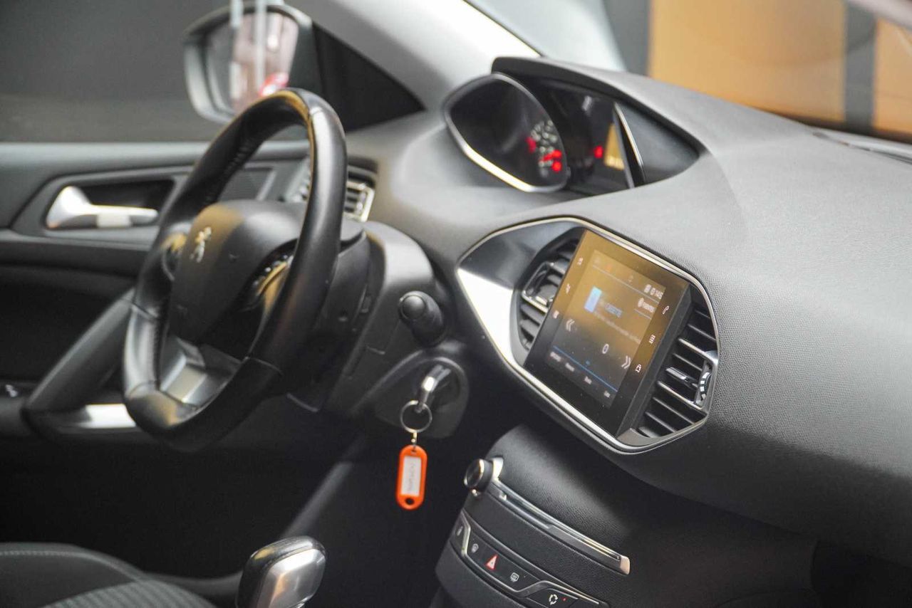 Peugeot 308 5p Business Line BlueHDi 73KW (100CV)  - Foto 8