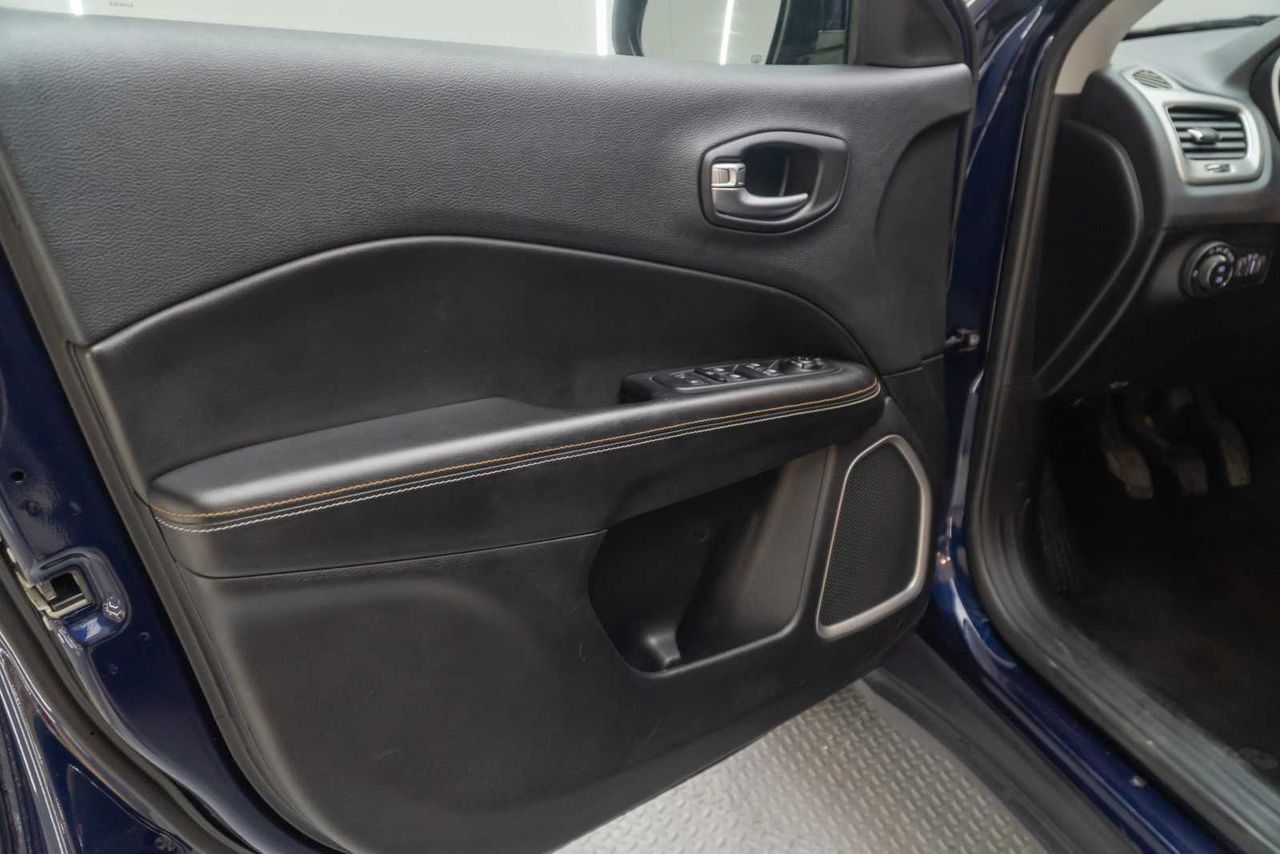 Jeep Compass 1.4 Mair 103kW Night Eagle 4x2  - Foto 17