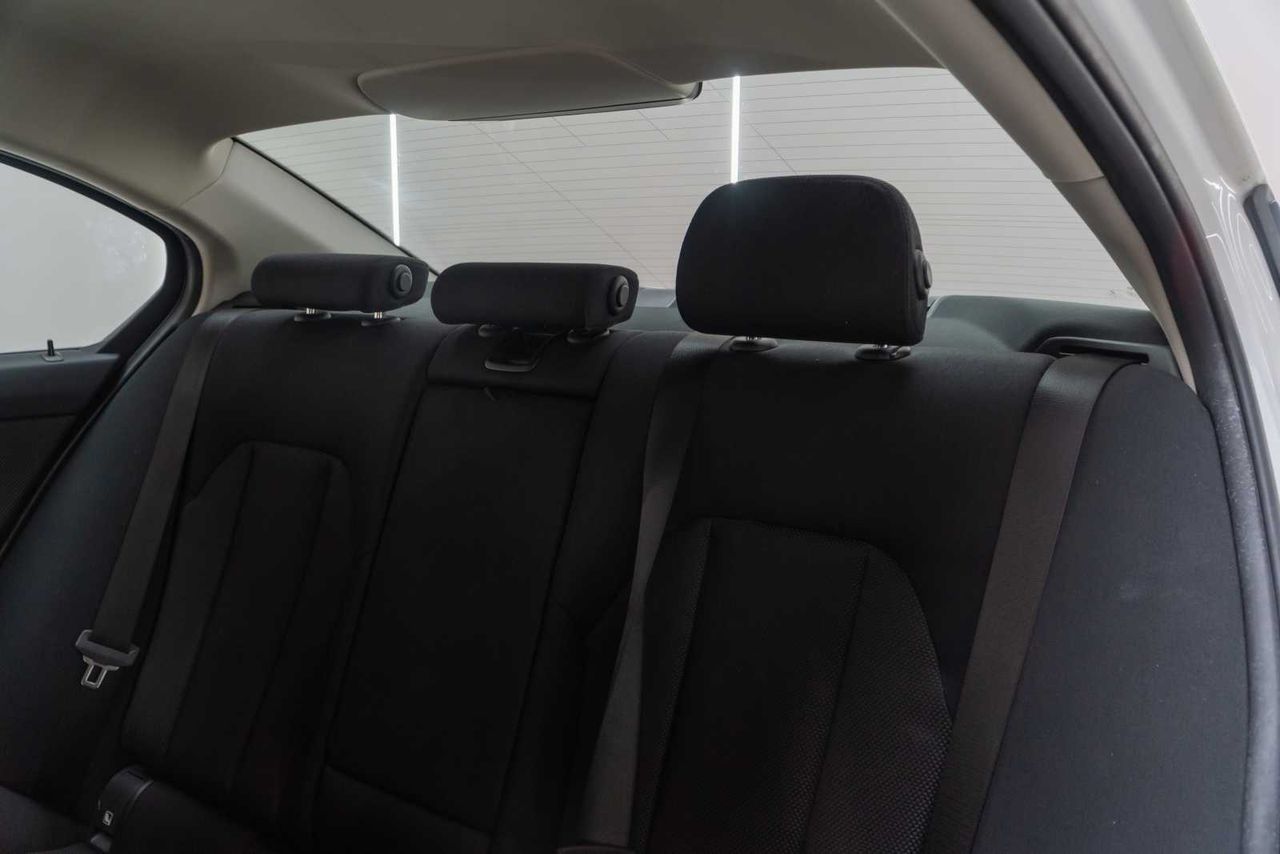 BMW Serie 3 318d Auto. - Foto 19