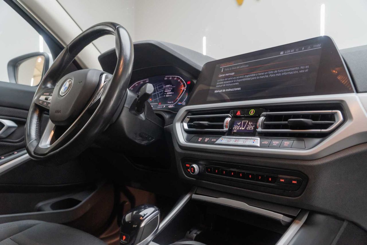 BMW Serie 3 318d Auto. - Foto 22