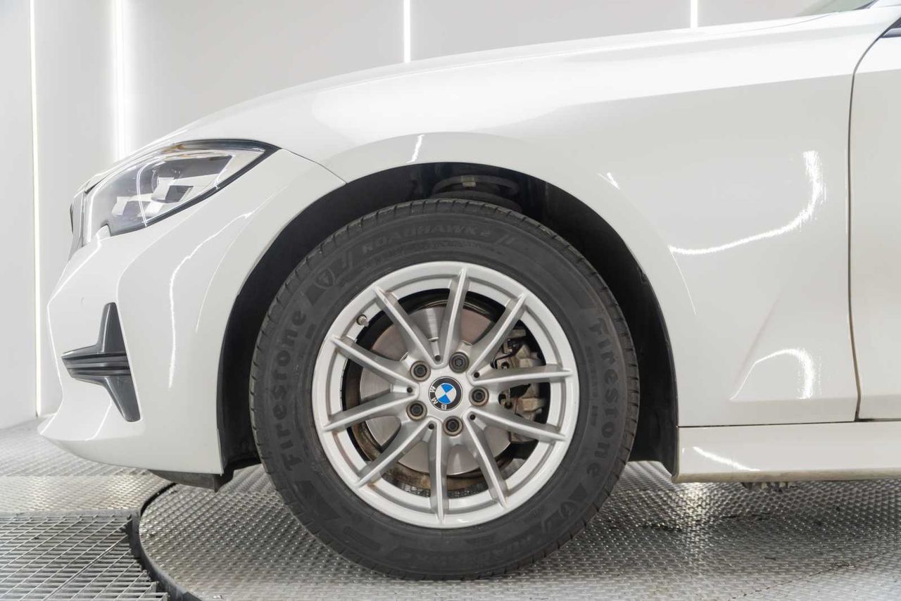 BMW Serie 3 318d Auto. - Foto 24