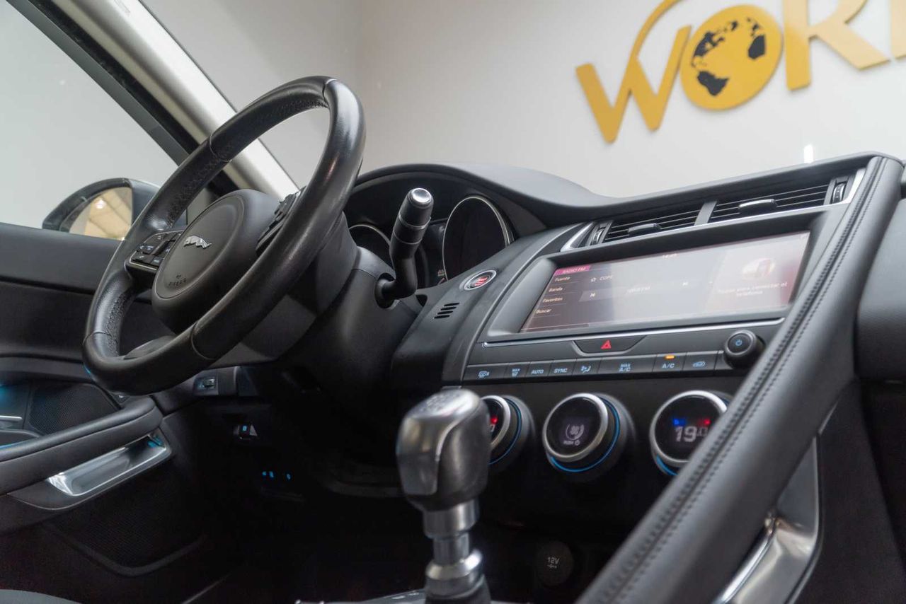 Jaguar E-Pace 2.0D 132kW 4WD - Foto 23