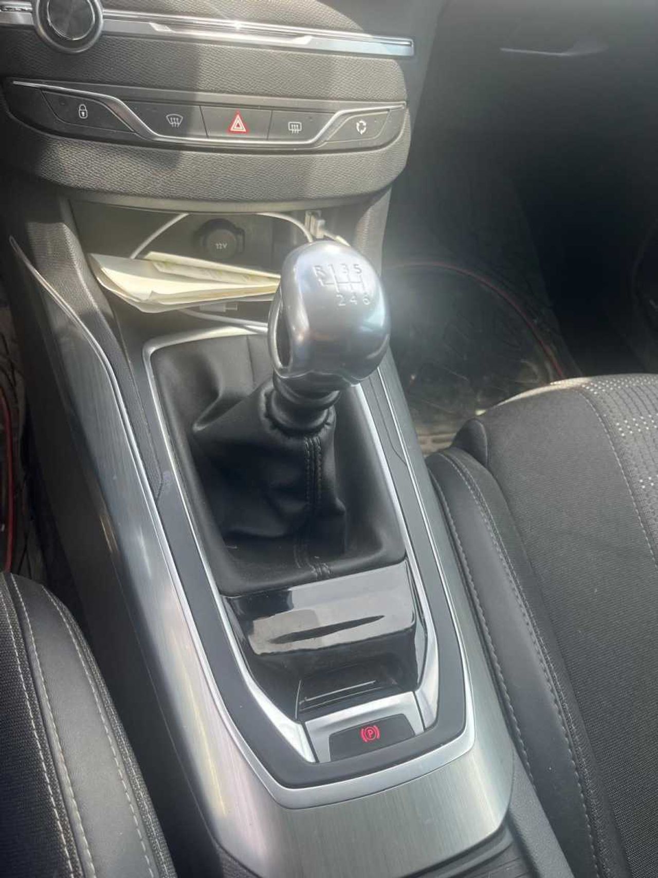 Peugeot 308 SW Allure 1.5 BlueHDi 96KW (130CV)  - Foto 8