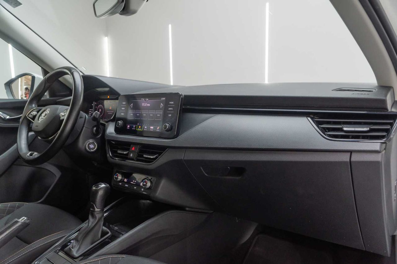 Skoda Kamiq 1.0 TSI 81kW (110CV) DSG Ambition  - Foto 23
