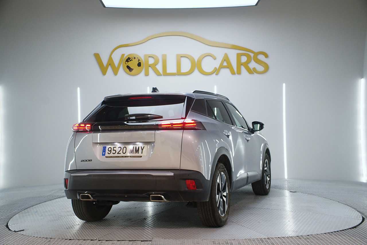 Peugeot 2008 Allure Puretech 130 S&S EAT8  - Foto 6
