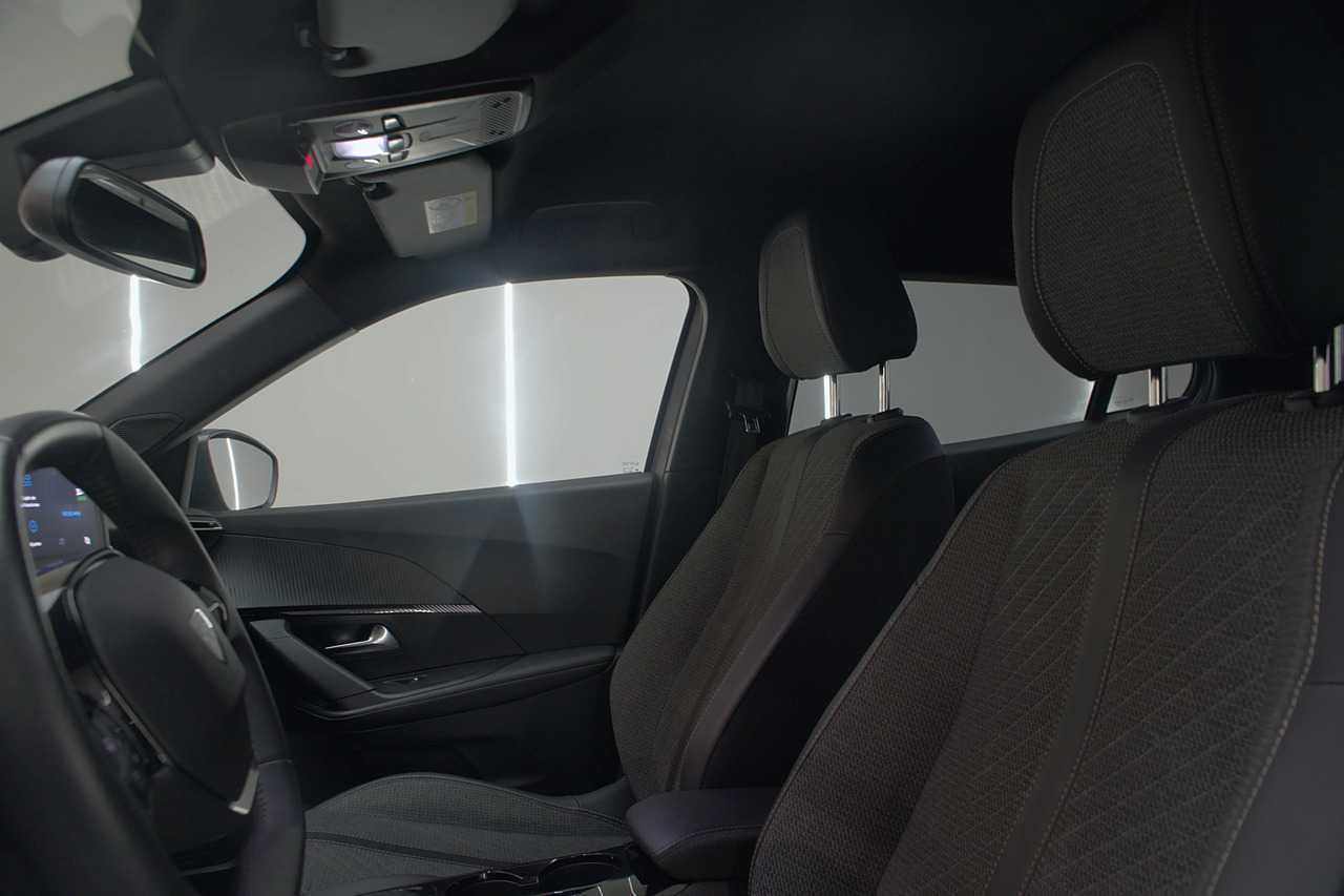 Peugeot 2008 Allure Puretech 130 S&S EAT8  - Foto 14