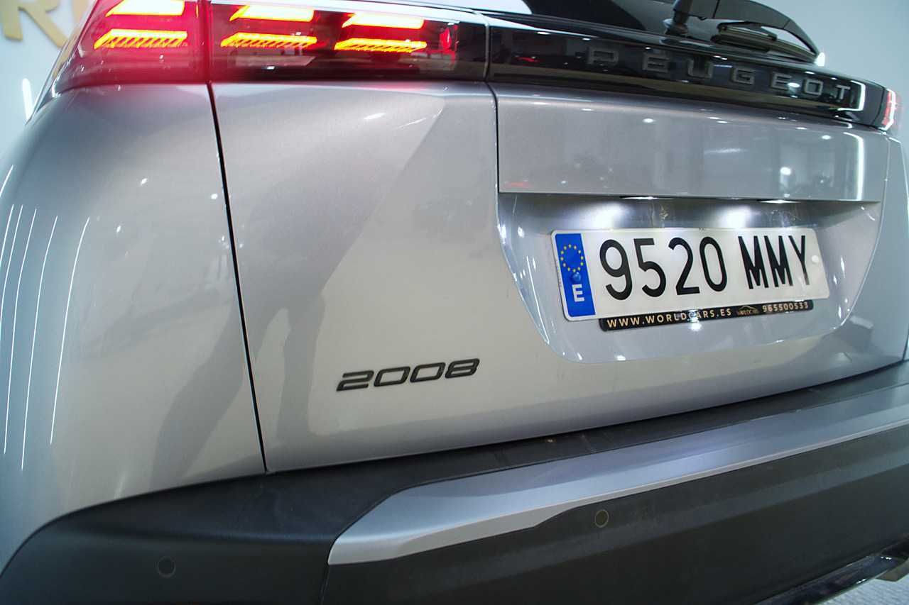 Peugeot 2008 Allure Puretech 130 S&S EAT8  - Foto 19