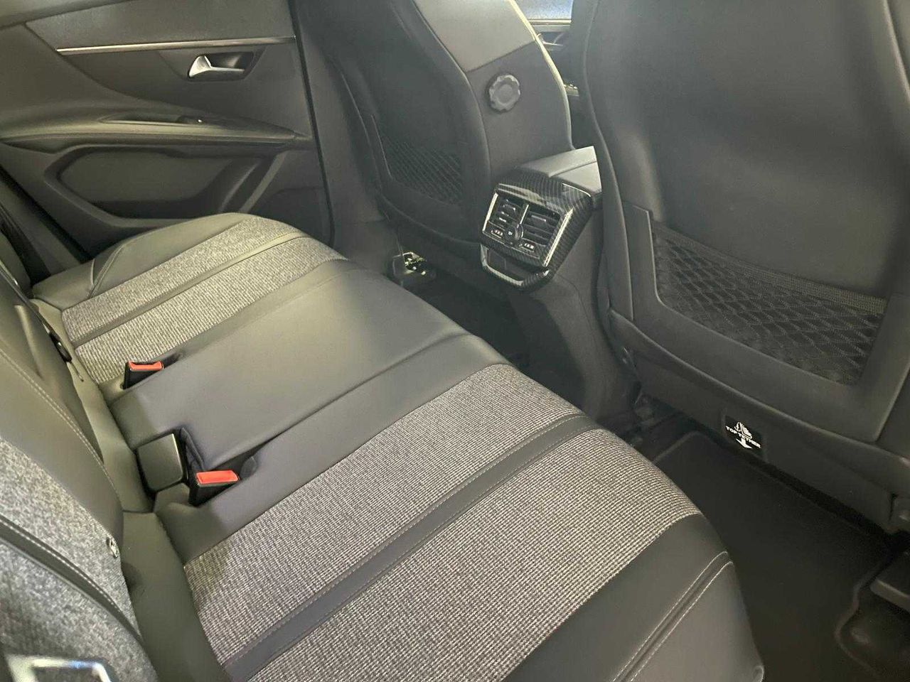 Peugeot 3008 1.5 BlueHDi 96kW (130CV) S&S Active  - Foto 21