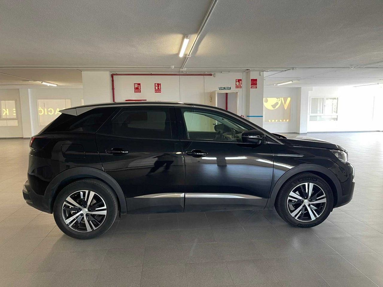 Peugeot 3008 1.5 BlueHDi 96kW (130CV) S&S Active  - Foto 8
