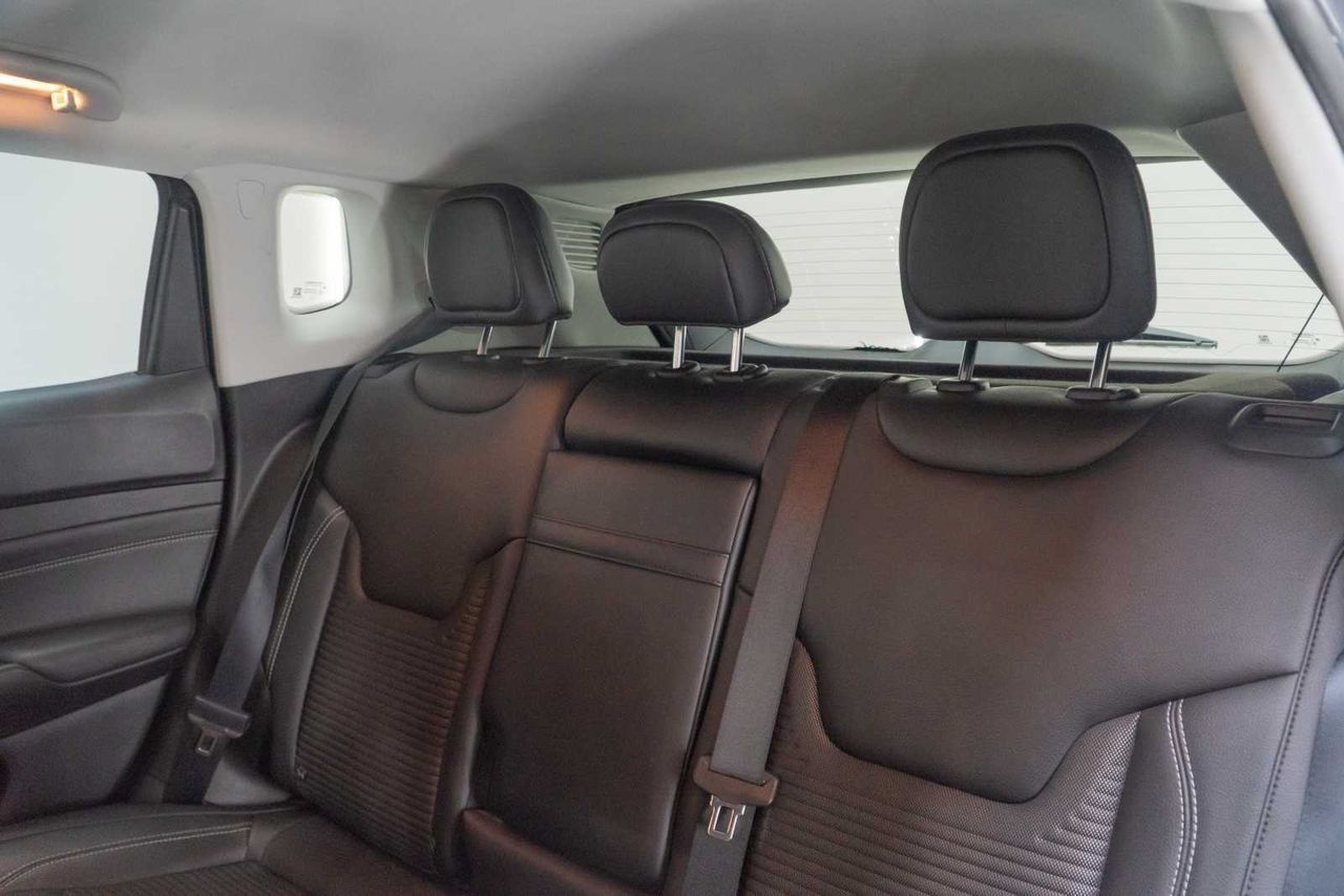 Jeep Compass 1.3 Gse T4 96kW (130CV) Limited MT FWD  - Foto 15