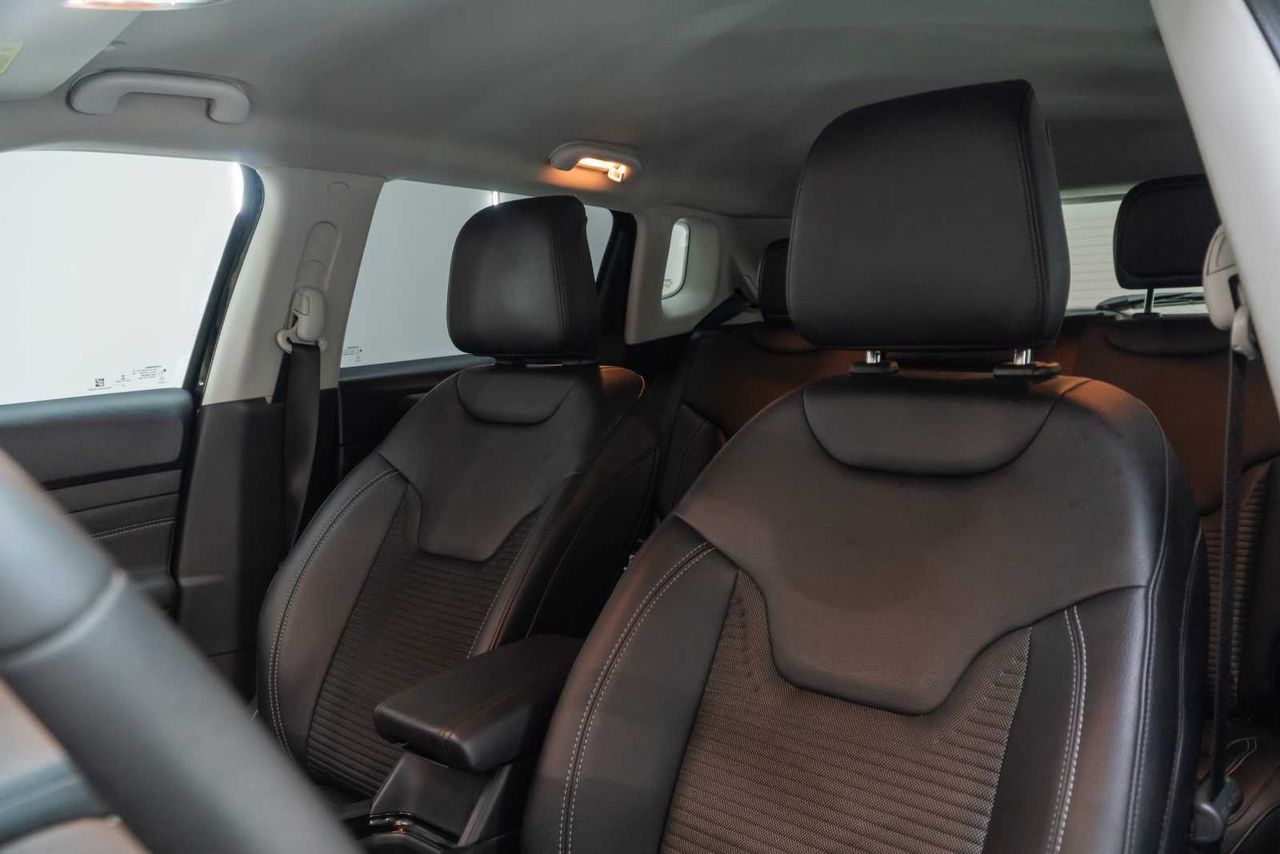Jeep Compass 1.3 Gse T4 96kW (130CV) Limited MT FWD  - Foto 19
