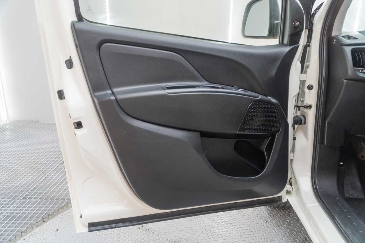 Fiat Doblò  cargo sx 1.3 mjet 70 kw (95  - Foto 17