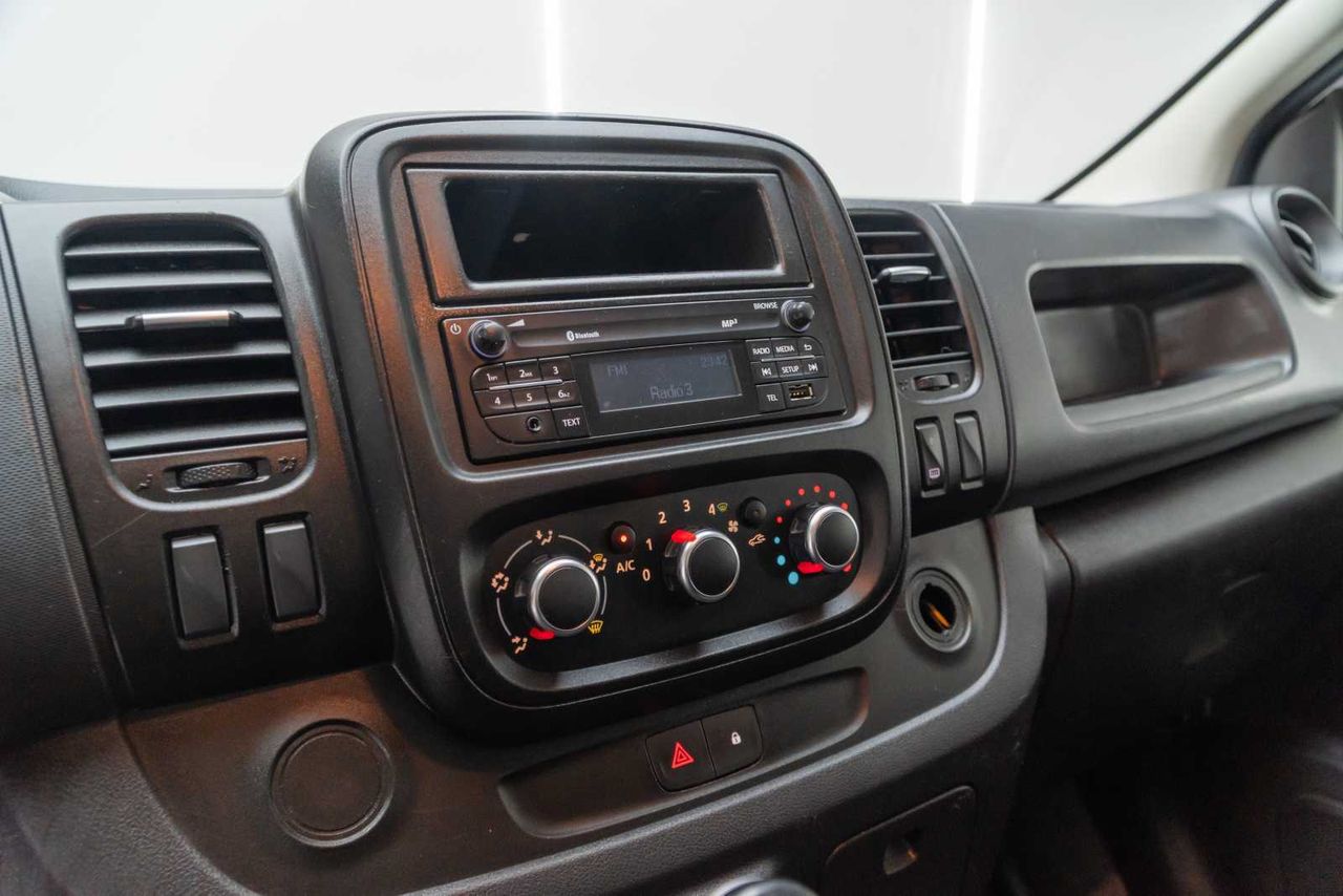 Nissan NV300   120  - Foto 14